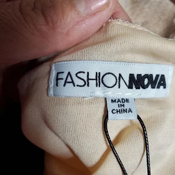 Fashion Nova Champagne Tonight's Vibe Sequin  Top Size 1X NWT - Picture 7 of 9